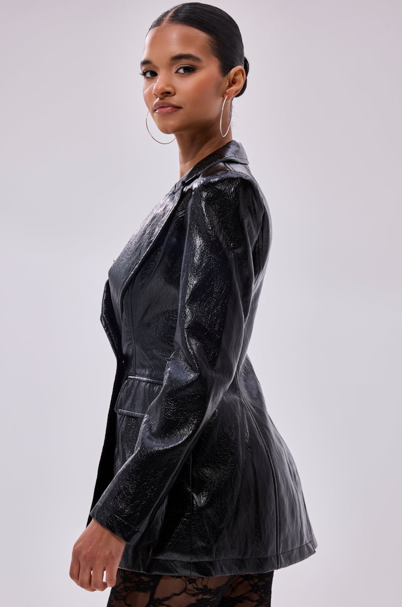 HERE FOR THE DRAMA PEBBLED BLAZER