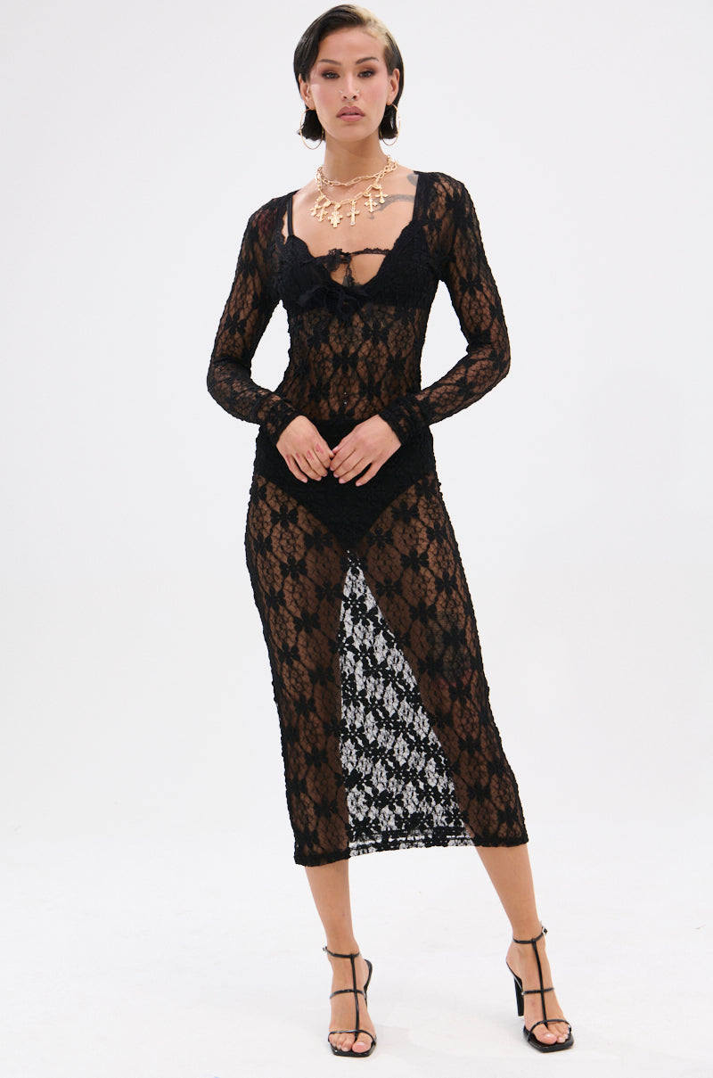 LIZZIE LACE MAXI DRESS