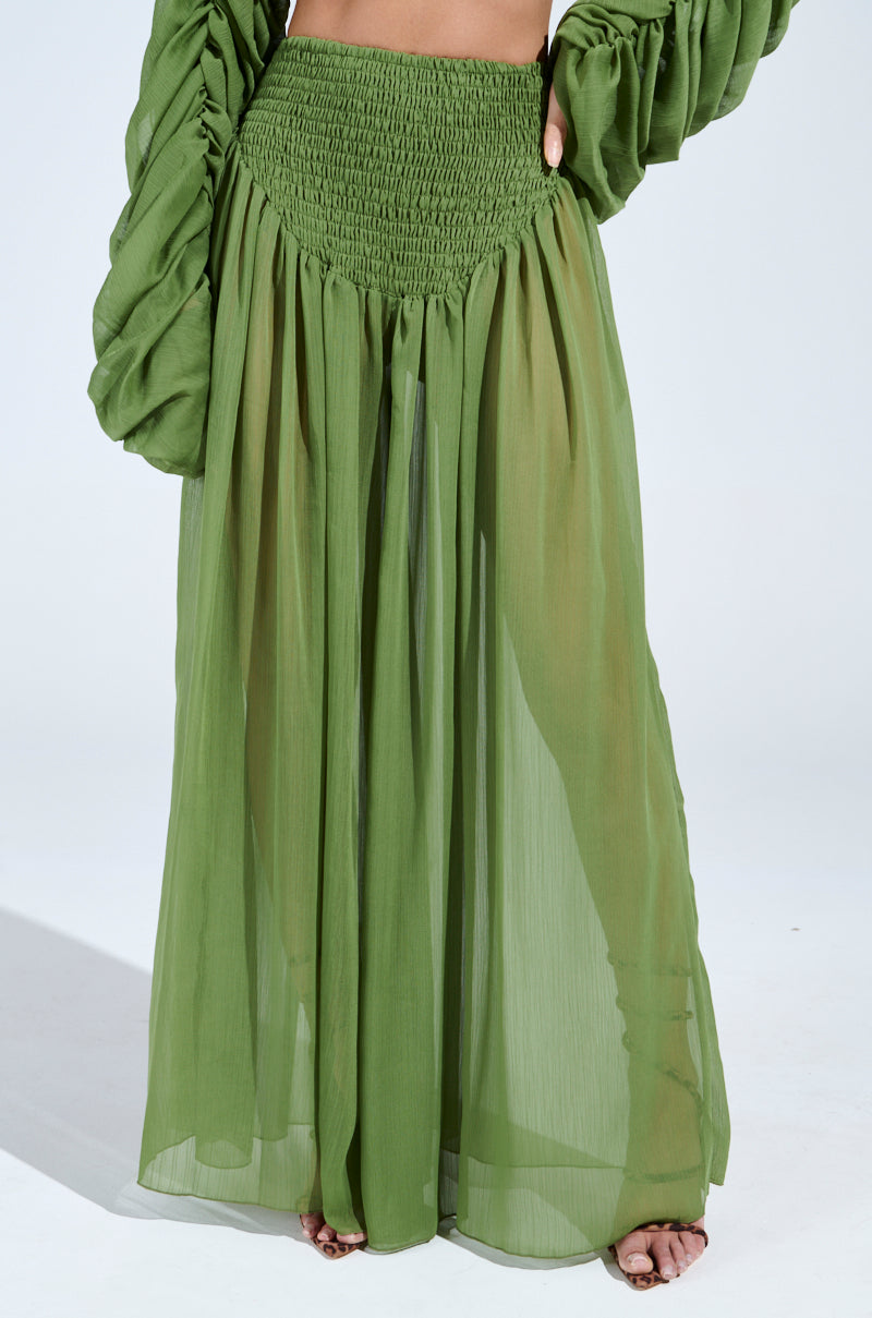 LAURA RUCHED PALAZZO PANT IN GREEN