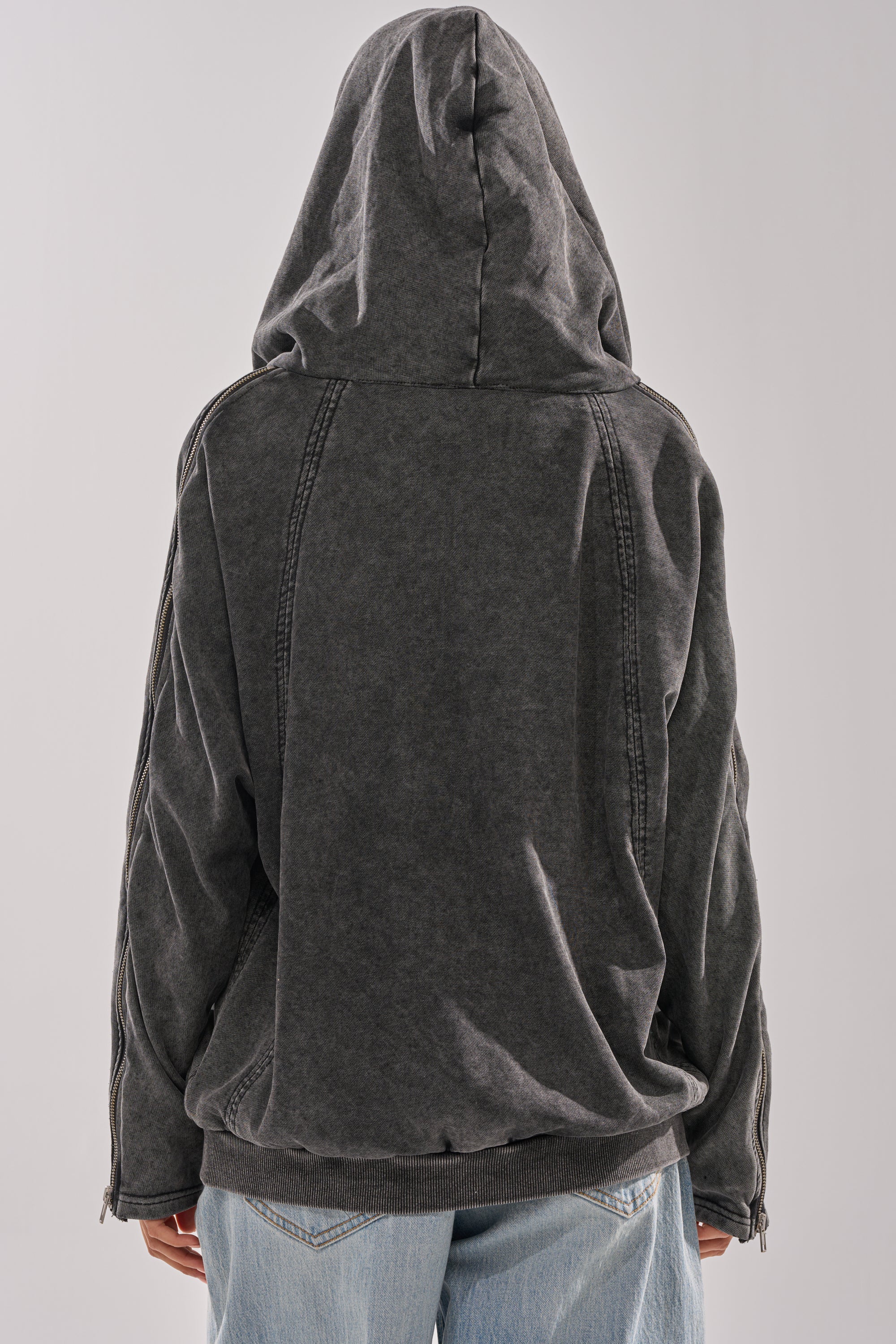 COOL GAL TIE SWEATSHIRT