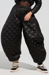 VIVI OVERSIZED PUFFER PANTS IN BLACK