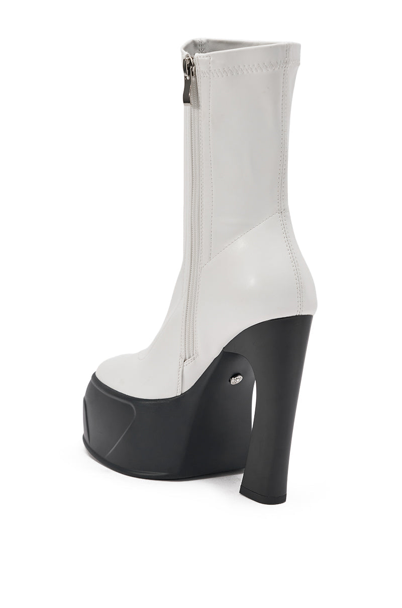 AKIRA GOLD OBSIDIAN WHITE CHUNKY PLATFORM BOOTIE