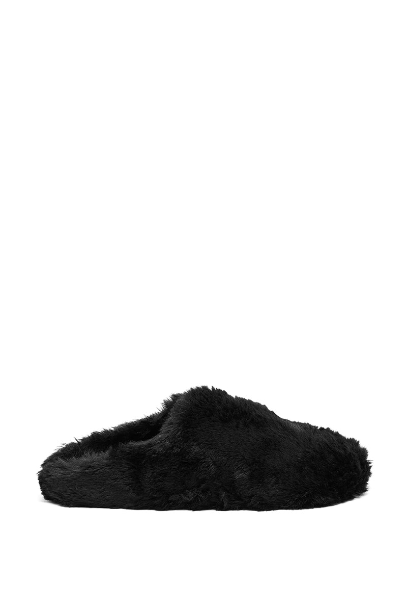 AKIRA RHYS BLACK FUZZY FLAT