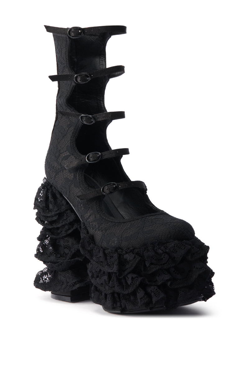 AZALEA WANG SPREENE FRILL LACE PUMP IN BLACK