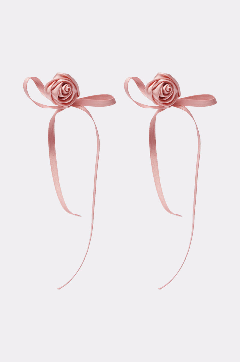 COQUETTE LOVE EARRING