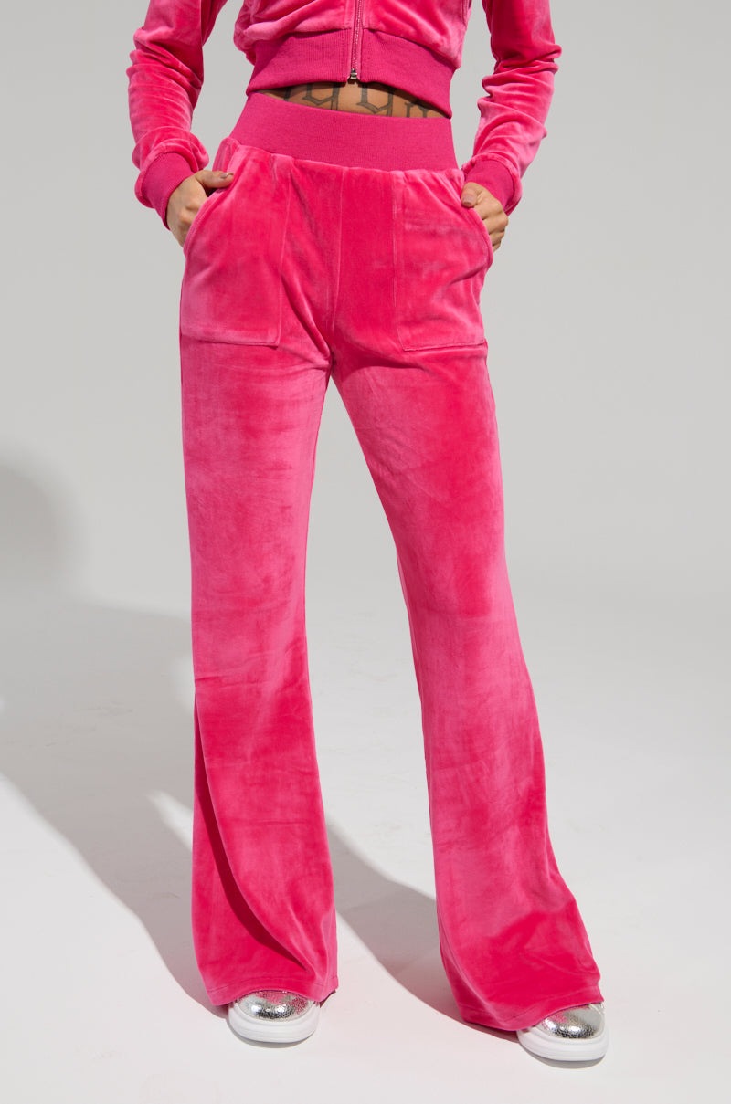 VELOUR GALORE STRAIGHT LEG JOGGER IN PINK