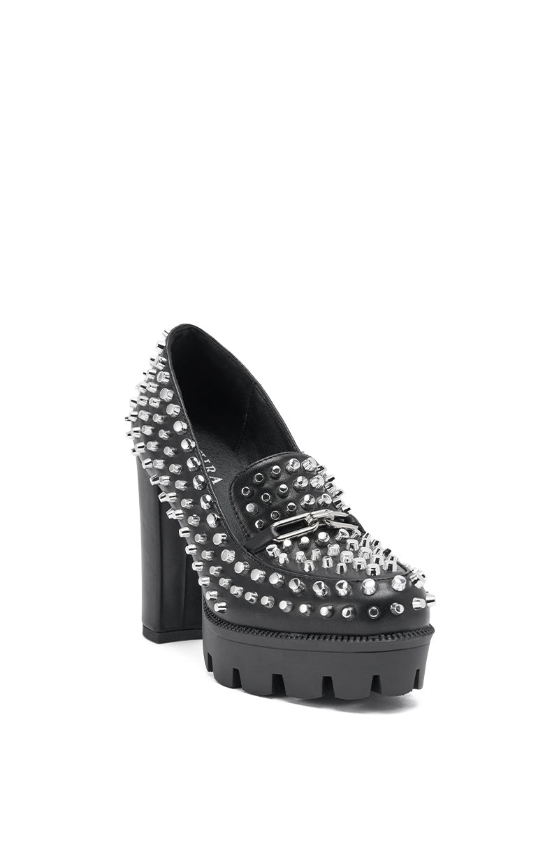 AKIRA GOLD VICTOIRE BLACK STUDDED PUMP LOAFER