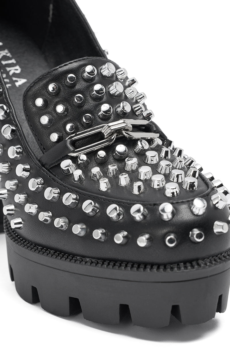 AKIRA GOLD VICTOIRE BLACK STUDDED PUMP LOAFER
