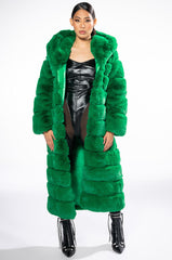 LUXE JENNY FAUX FUR LONG COAT IN GREEN