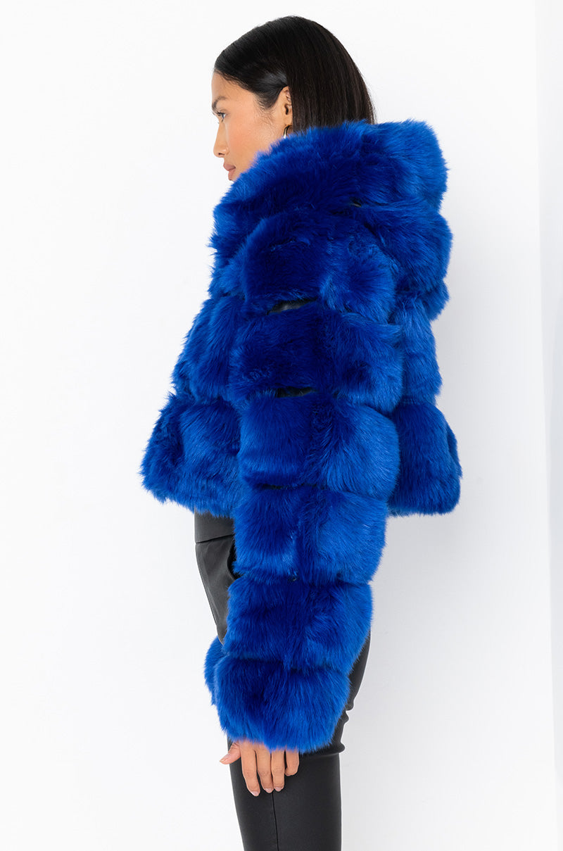 GRACELLE FAUX FUR CROPPED JACKET