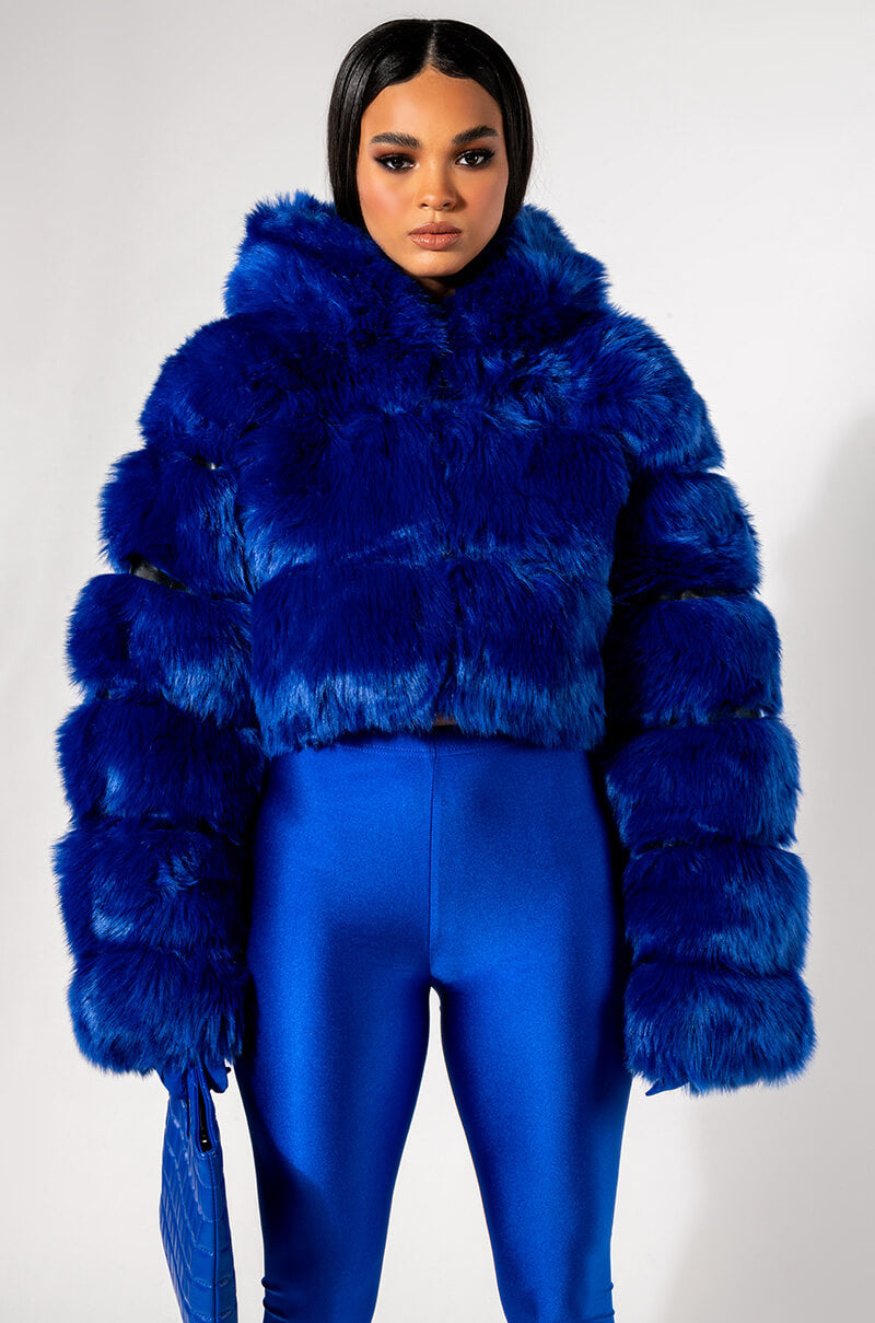 GRACELLE FAUX FUR CROPPED JACKET