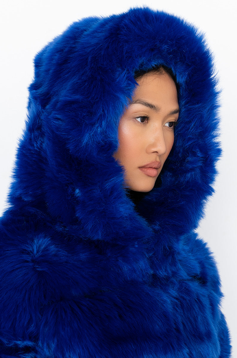 GRACELLE FAUX FUR CROPPED JACKET