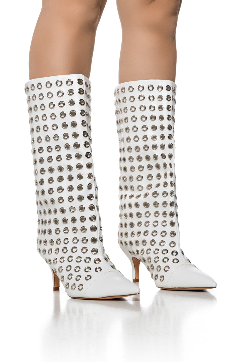 AZALEA WANG LANGHAM WHITE HARDWARE DETAIL BOOTIE