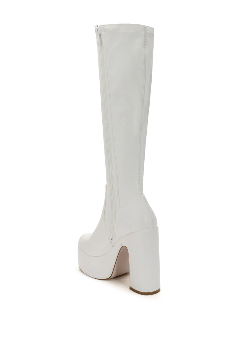 AZALEA WANG SUTTON PU CHUNKY BOOT IN WHITE