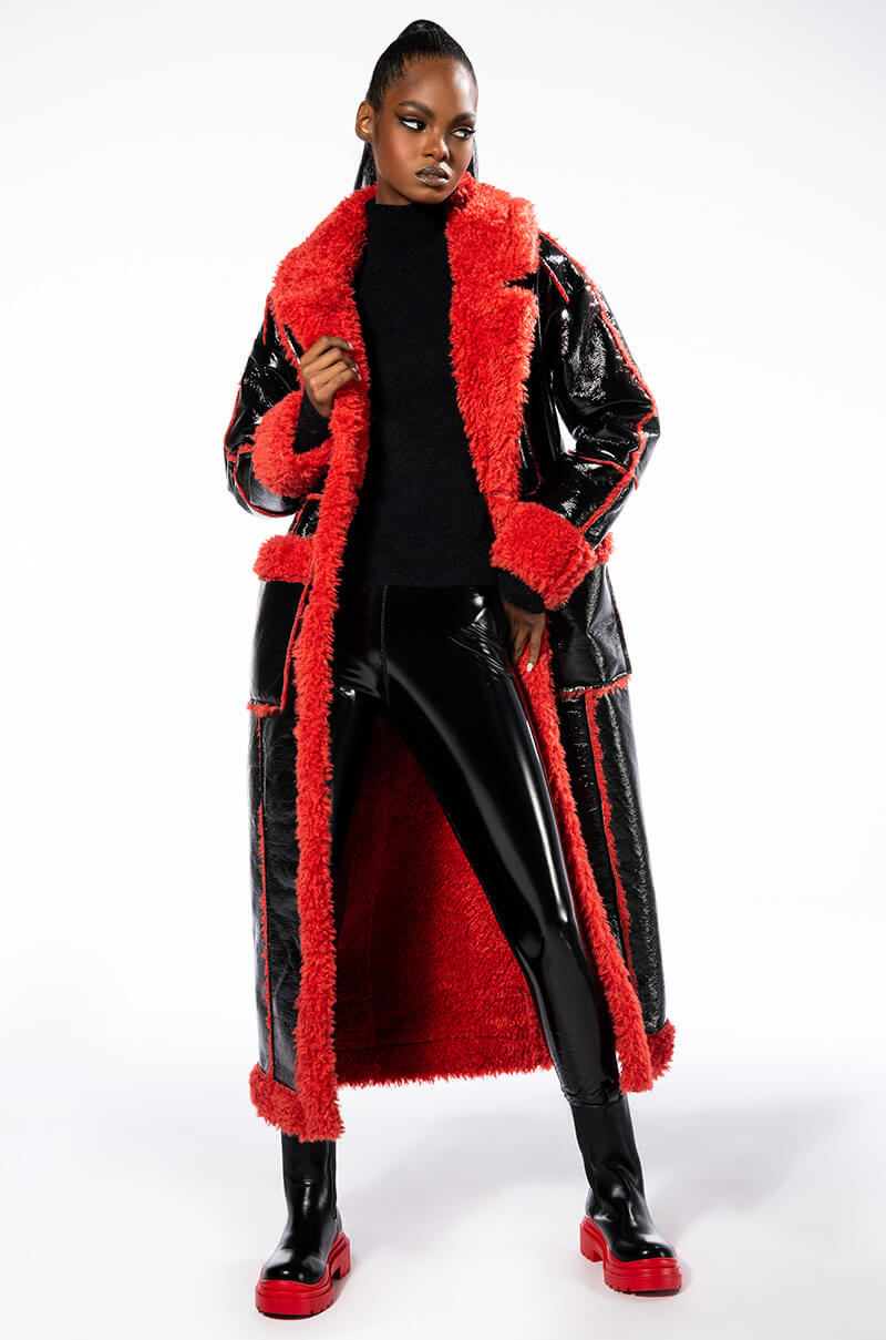 LONG PATENT TRENCH COAT WITH FUR TRIM