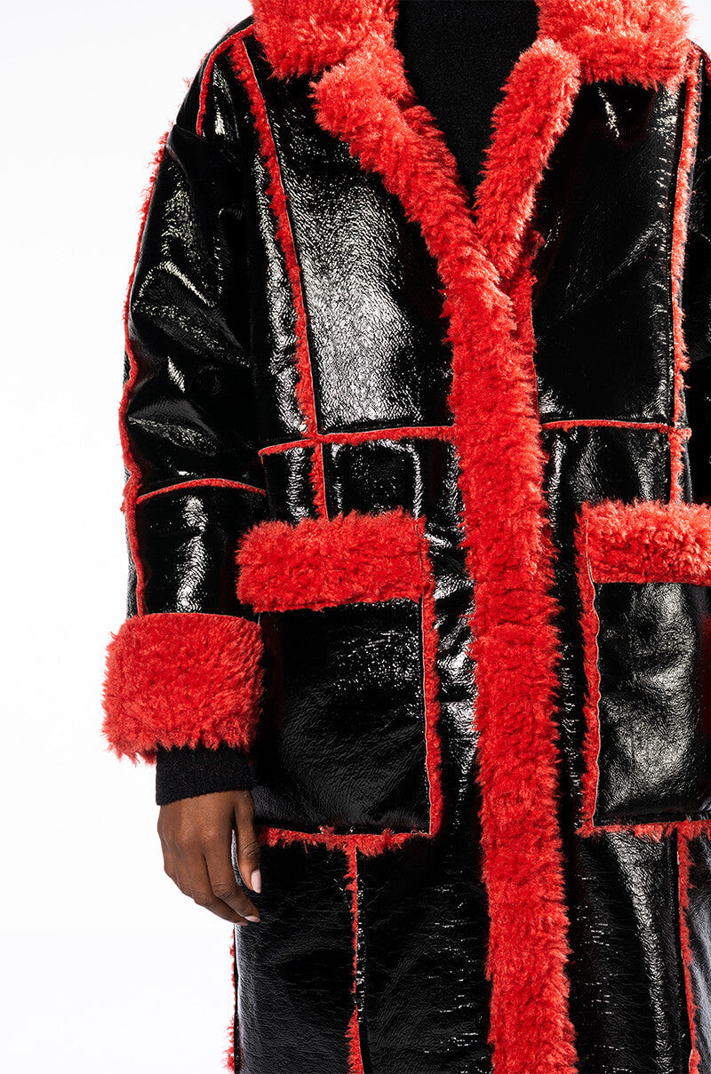 LONG PATENT TRENCH COAT WITH FUR TRIM