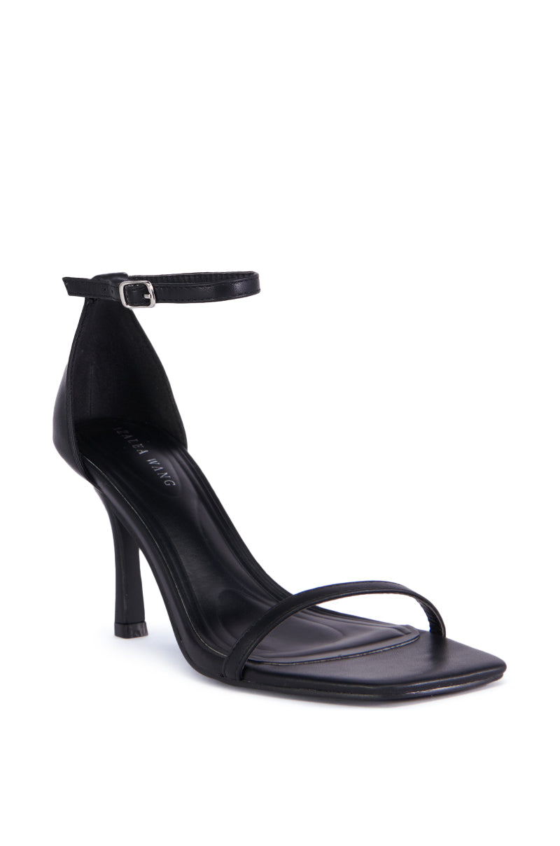 AZALEA WANG SPINDLE BLACK SANDAL