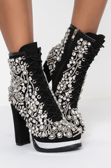 AZALEA WANG STAR STUDDED CHUNKY BOOTIE IN BLACK
