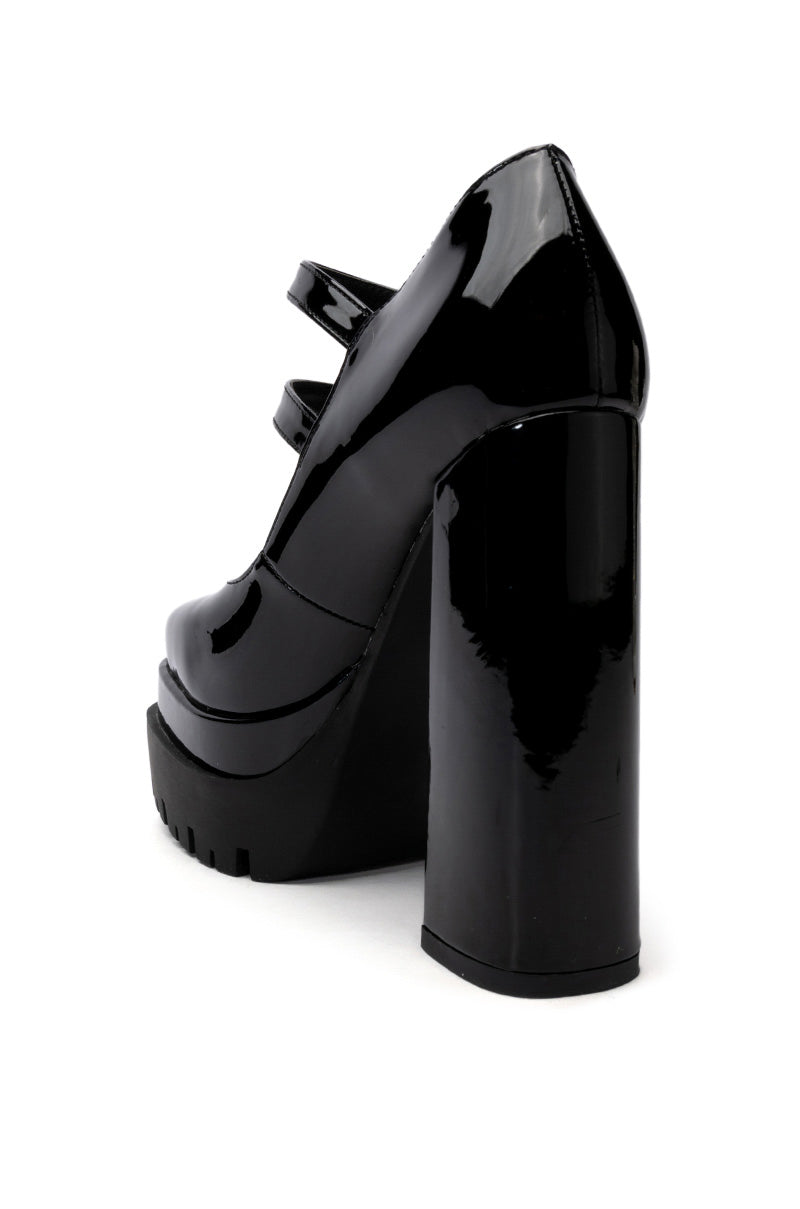 AZALEA WANG TATE PATENT CHUNKY PUMP