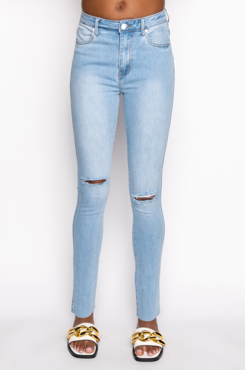 BARE-BUTT HIGH RISE SKINNY DENIM PANTS