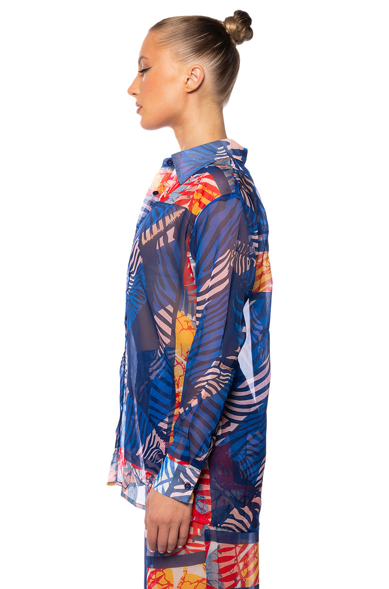 BEACHY DAY BUTTON DOWN LIGHTWEIGHT BLOUSE