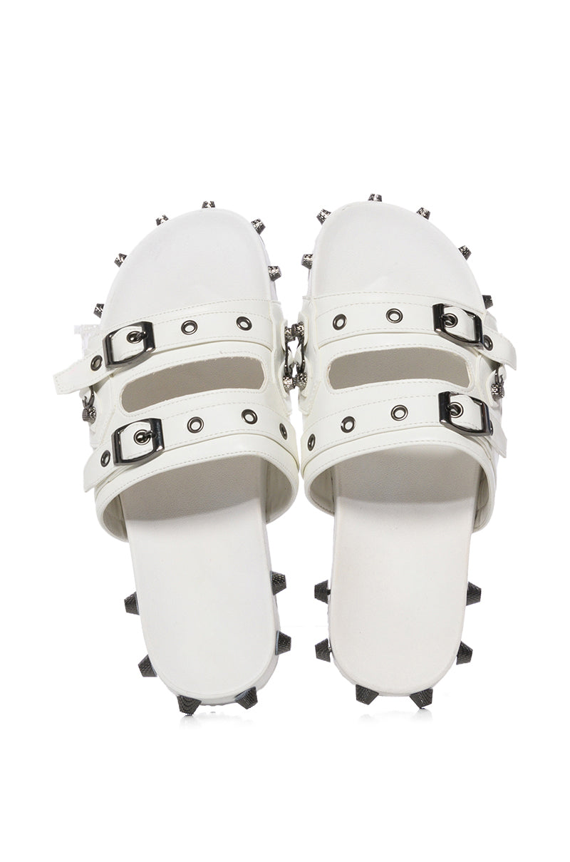 COMBOO EMBELLISHED FLAT SANDAL WHITE
