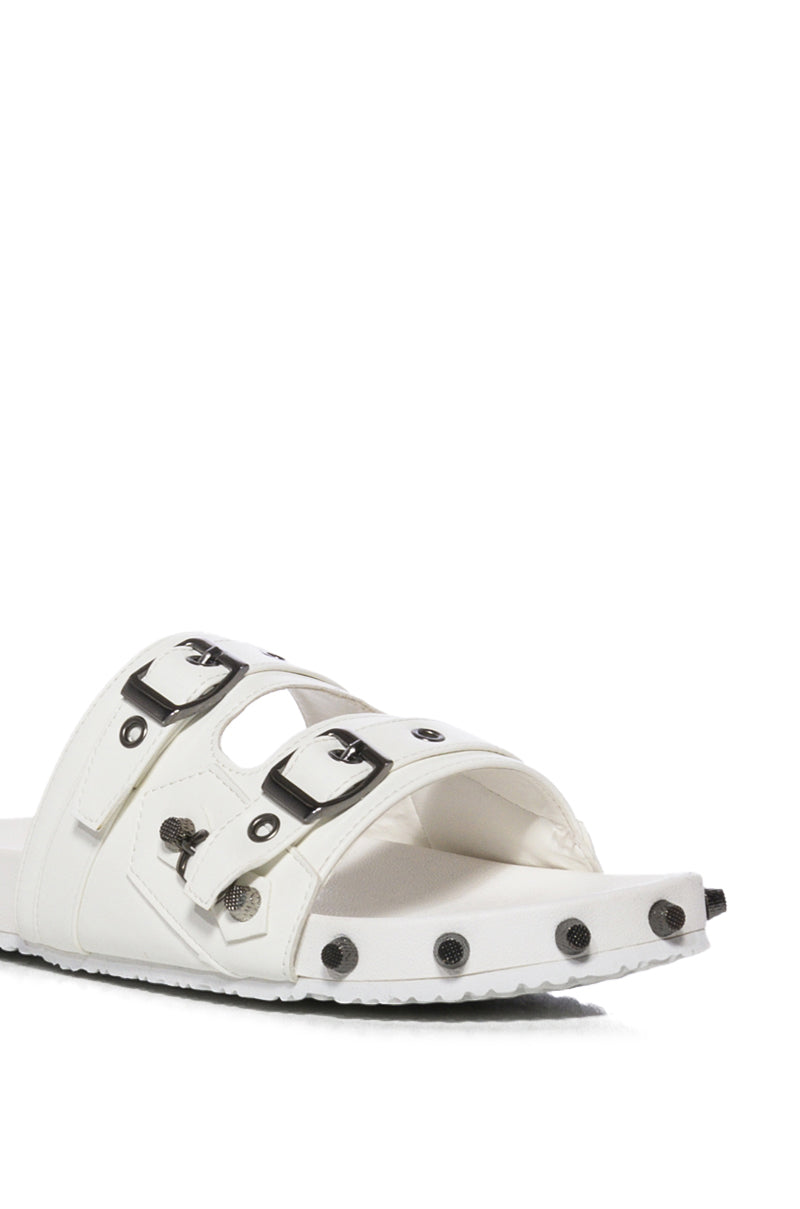 COMBOO EMBELLISHED FLAT SANDAL WHITE