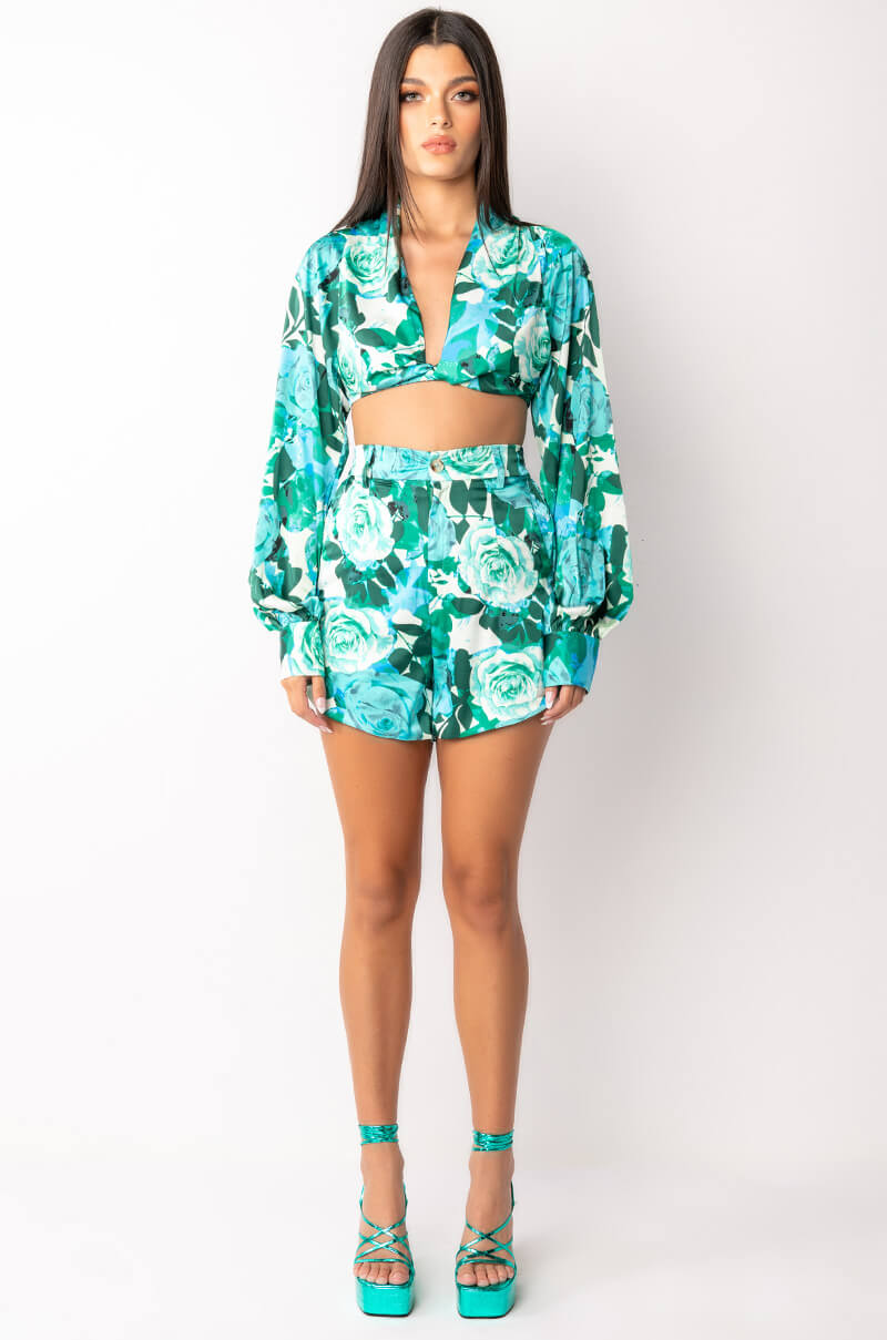 COME MY WAY MINI SHORTS