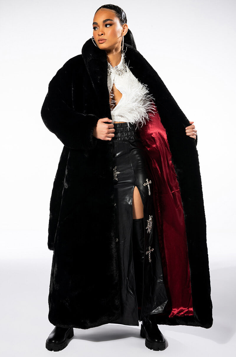 BASH ALL OVER FEATHER SLEEVELESS BLOUSE