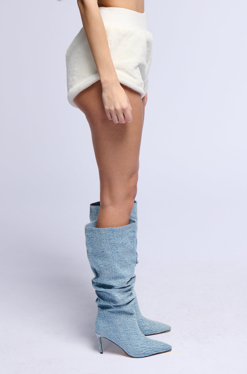 GOT MY FUR ON MINI SHORT