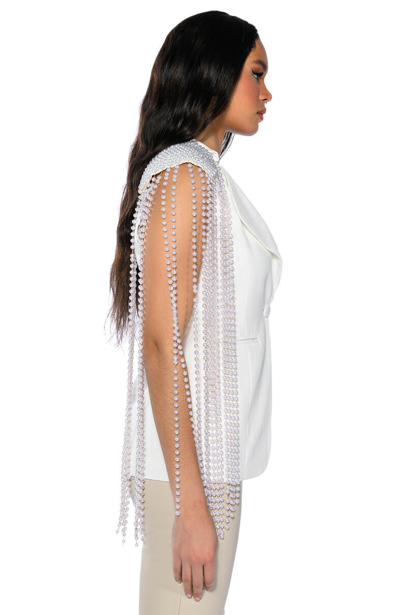 LA MODA PEARL SHOULDER PAD BLAZER