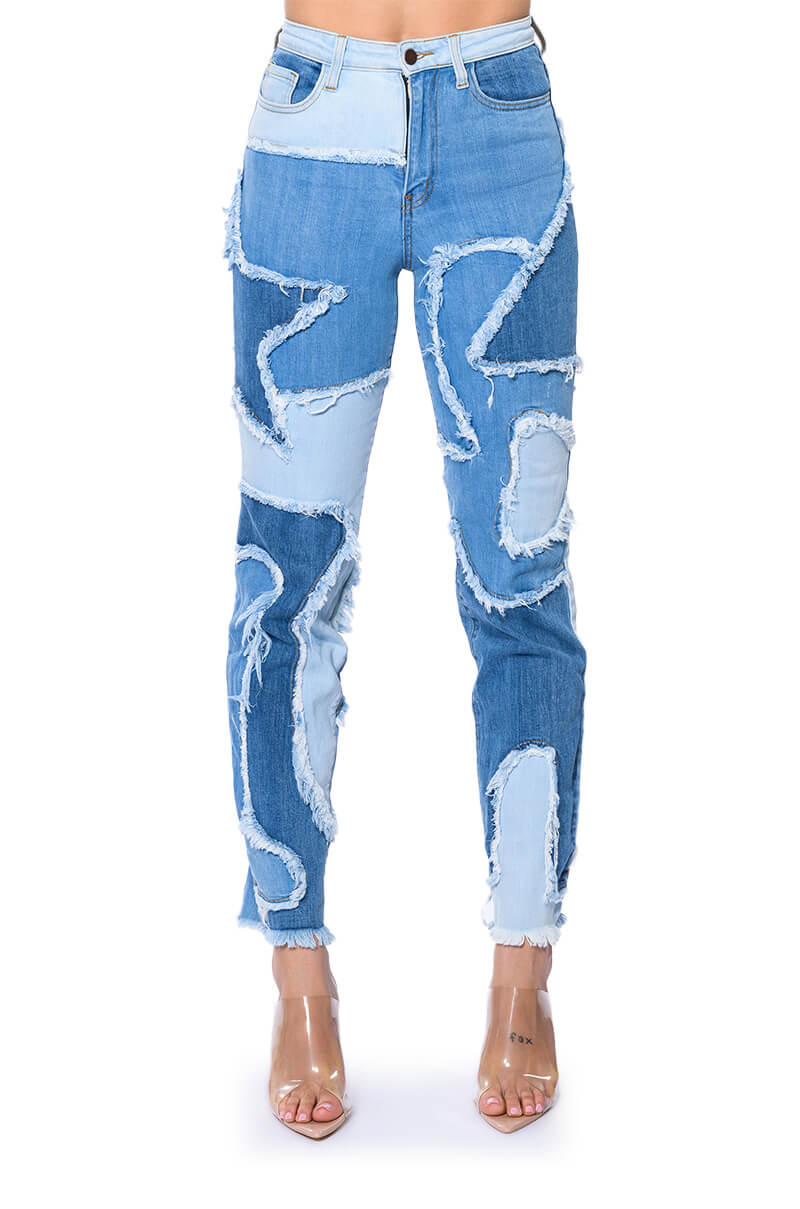 LITTLE BIT OF FUN FRAYED RELAXED FIT JEANS