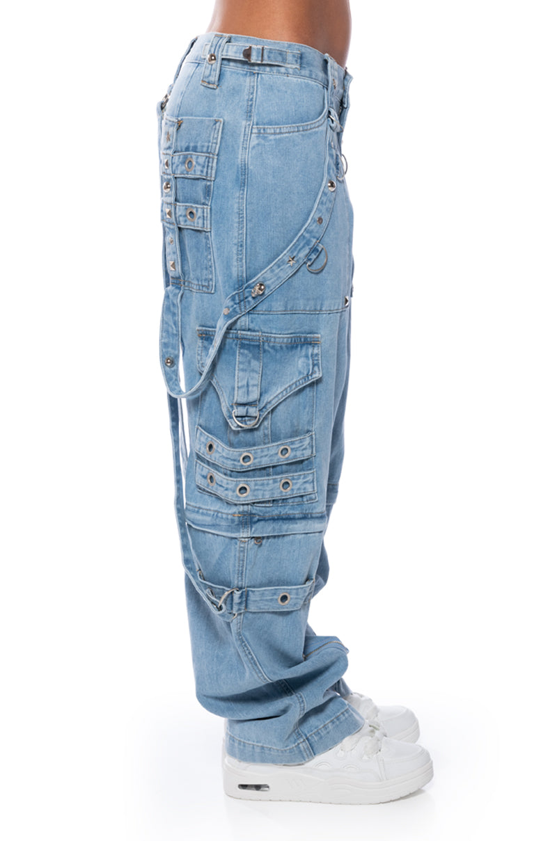 MAKE A MOVE EXTRA WIDE BAGGY CARGO JEANS