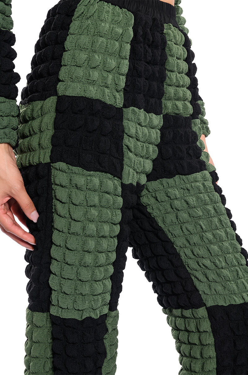 COLORBLOCK PUFF TEXTURED WIDE LEG PANT