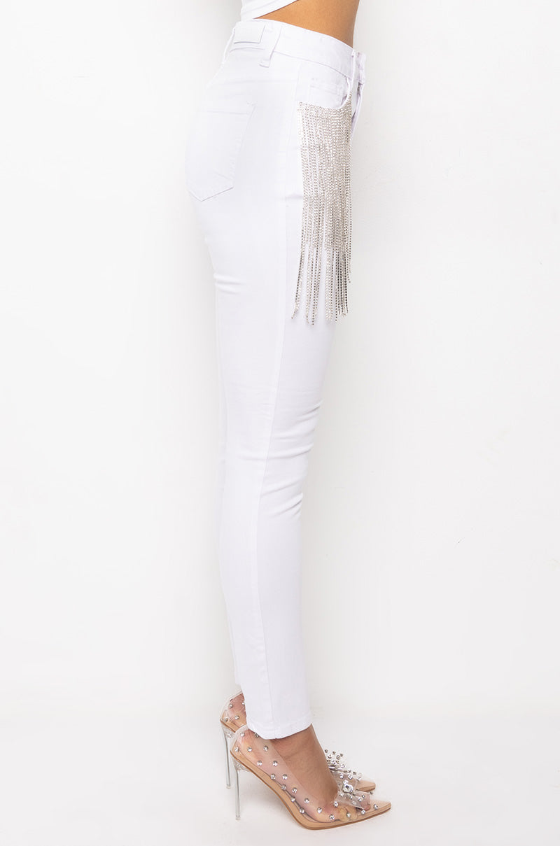 NOTHIN BETTER RHINESTONE POCKET SKINNY JEANS