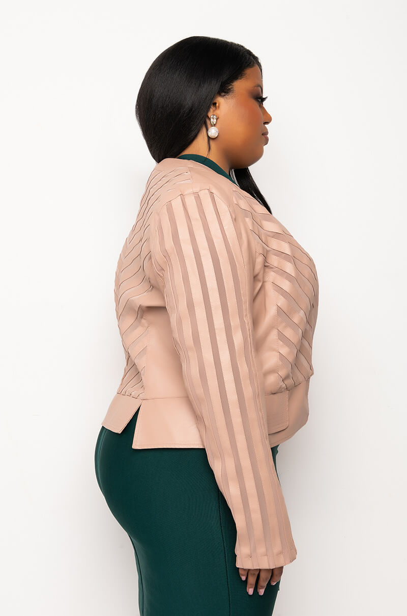PLUS COME A LITTLE CLOSER MESH PLEATHER PLUS JACKET