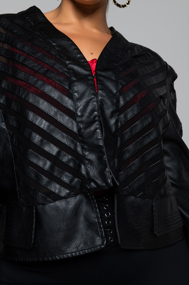 COME A LITTLE CLOSER MESH PLEATHER PLUS JACKET