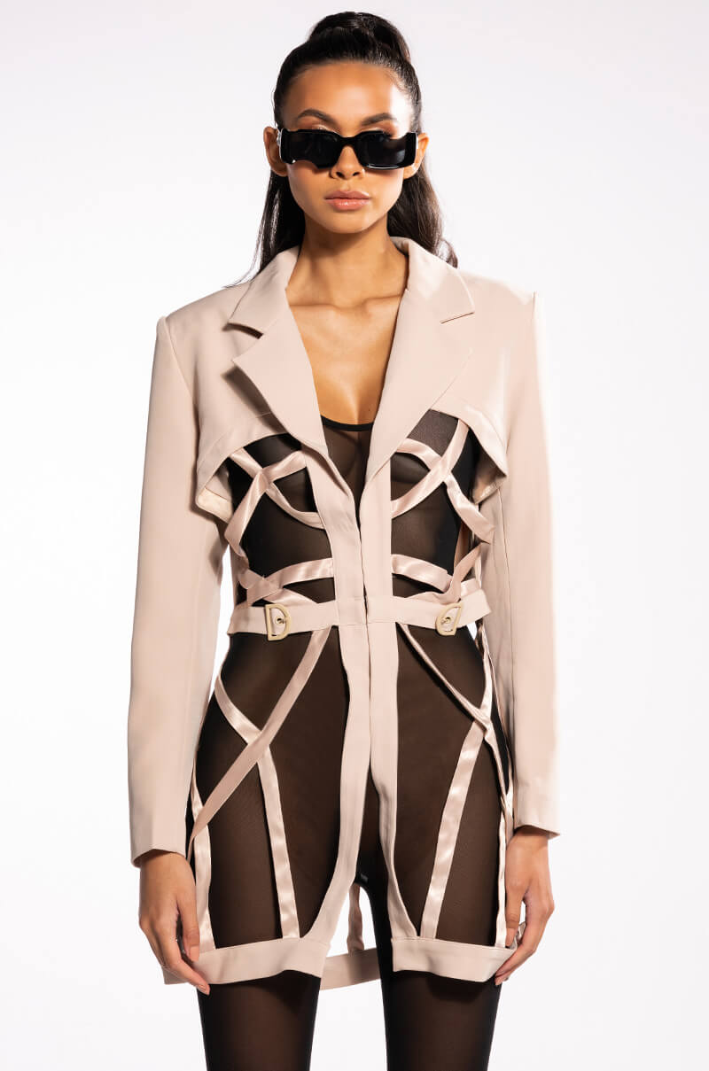 PROVENCE CAGED SATIN BUCKLE BLAZER