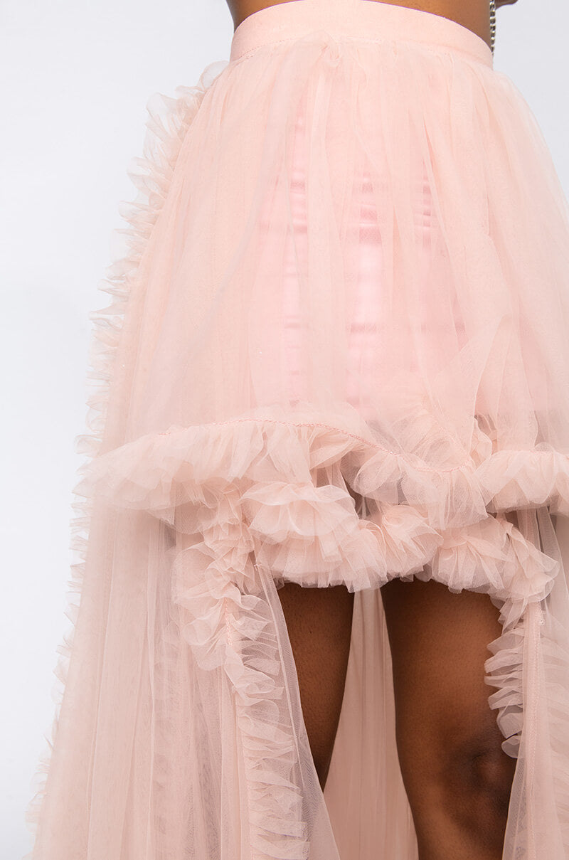 QUEEN ESSENTIALS HIGH LOW SKIRT