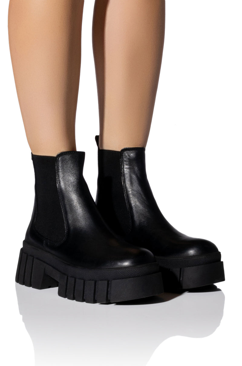 UPROAR CHELSEA BOOTIE IN BLACK