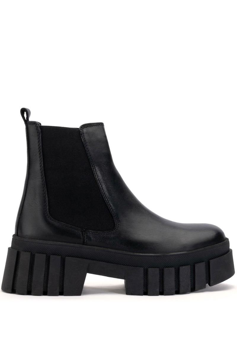 UPROAR CHELSEA BOOTIE IN BLACK