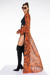 VACAY WINNER TIGER PRINT CHIFFON DUSTER